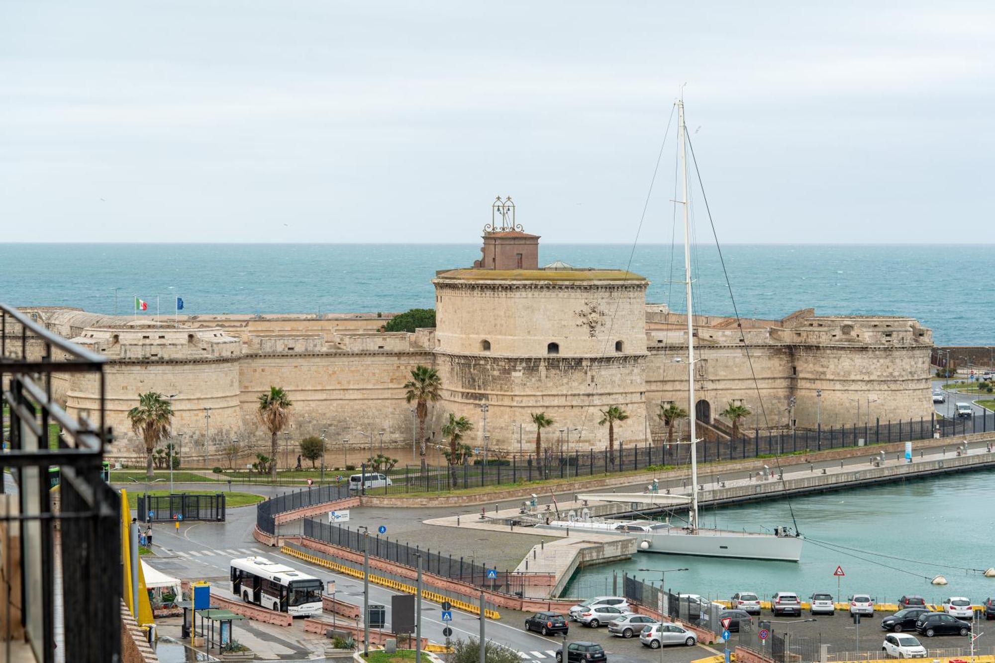 L'Onda Affittacamere Civitavecchia Exteriör bild